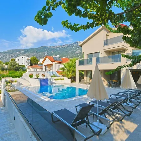 Villa Sultan *